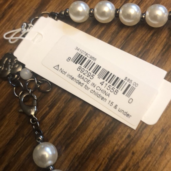 Betsey Johnson necklace - Picture 6 of 6